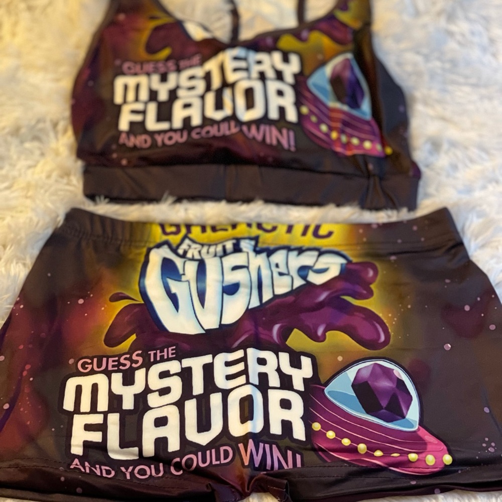 Two piece Gushers Set 😍😍